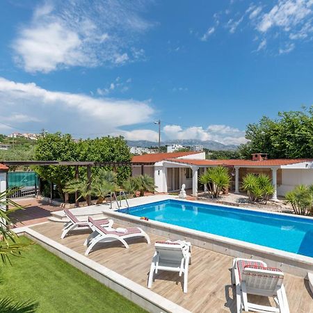 Holiday Home Split Ngoại thất bức ảnh