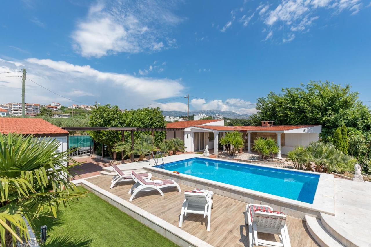 Holiday Home Split Ngoại thất bức ảnh