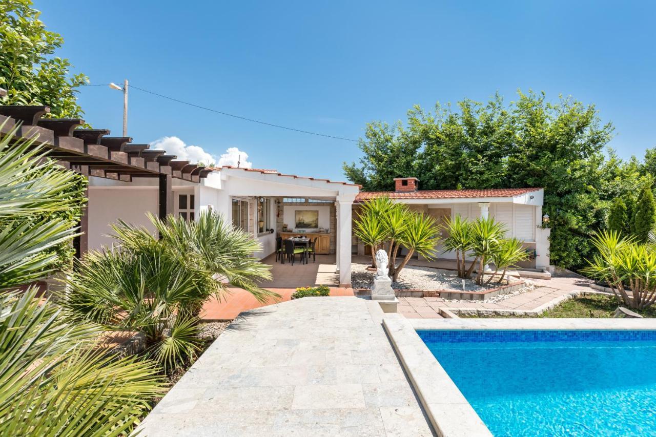 Holiday Home Split Ngoại thất bức ảnh