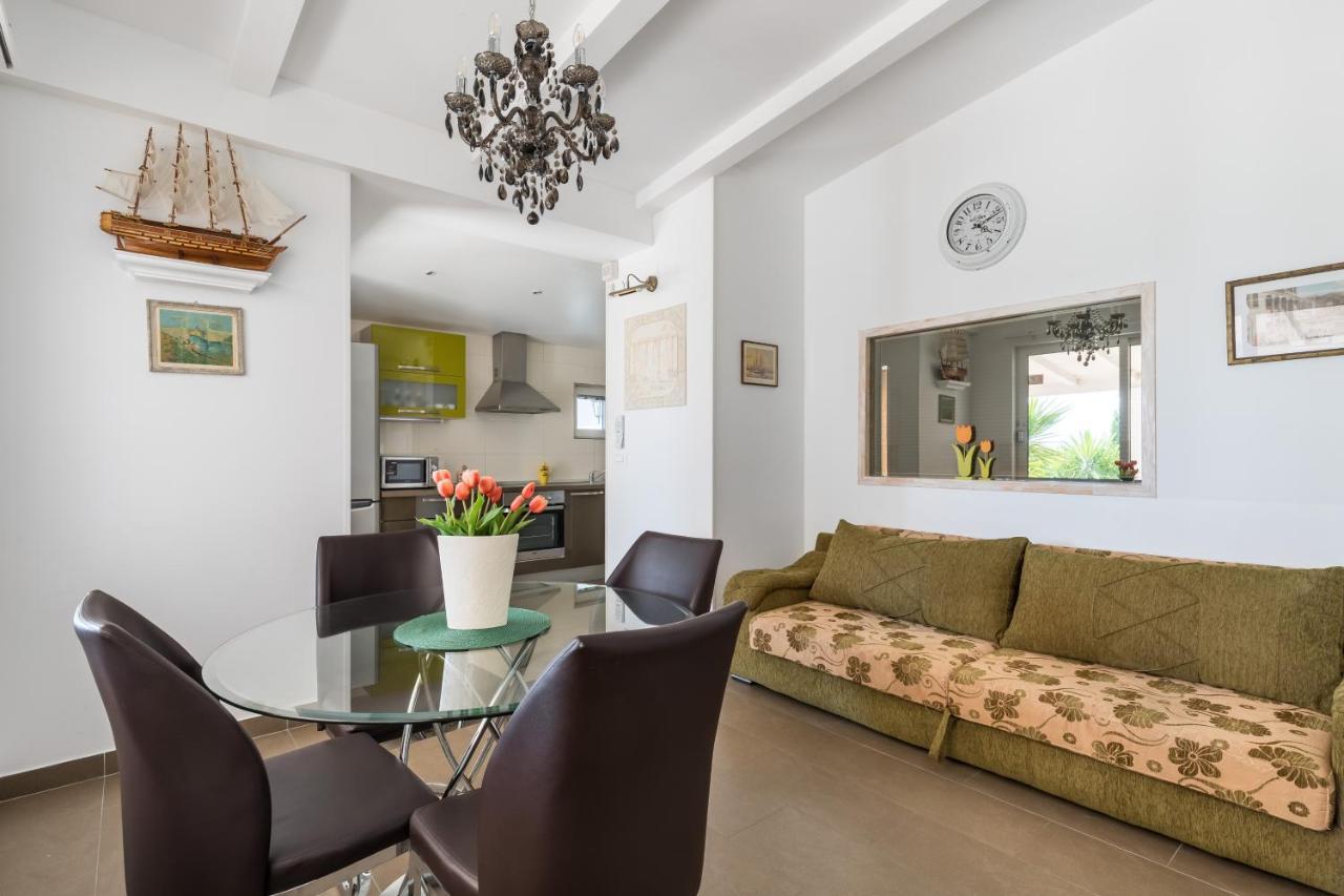Holiday Home Split Ngoại thất bức ảnh